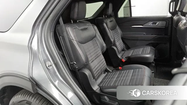 Ford Explorer 6th Generation 2024 Серый из Кореи, фото 3
