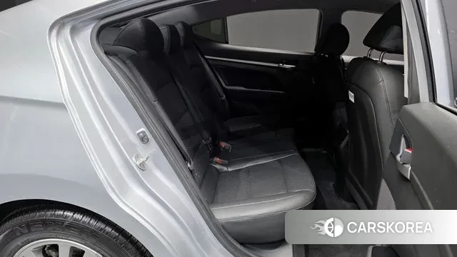 Hyundai The New Avante AD 2019 Серебристо-серый из Кореи, фото 3