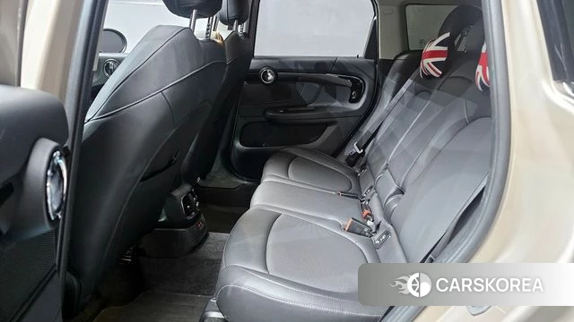 Mini Cooper Countryman 2023 Песочный из Кореи, фото 3