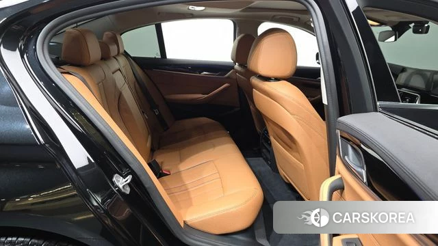 BMW 5 Series (G30) 2020 Черный из Кореи, фото 3