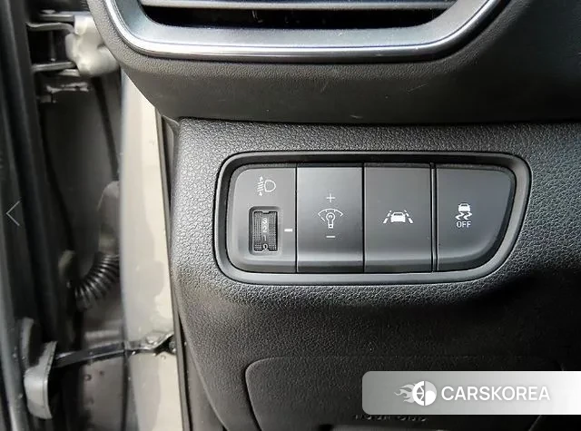 Hyundai Santa Fe TM 2018 Серебристо-серый из Кореи, фото 3