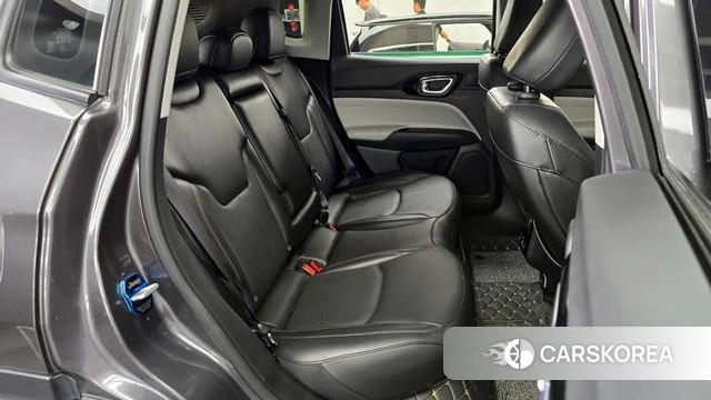 Jeep Compass 2nd Generation 2022 Серый из Кореи, фото 3