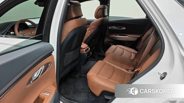 Genesis GV70 2023 Белый из Кореи, фото 3