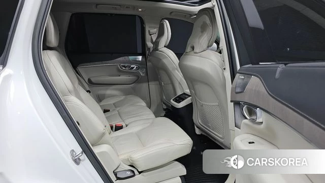 Volvo XC90 second Generation 2023 Белый из Кореи, фото 3