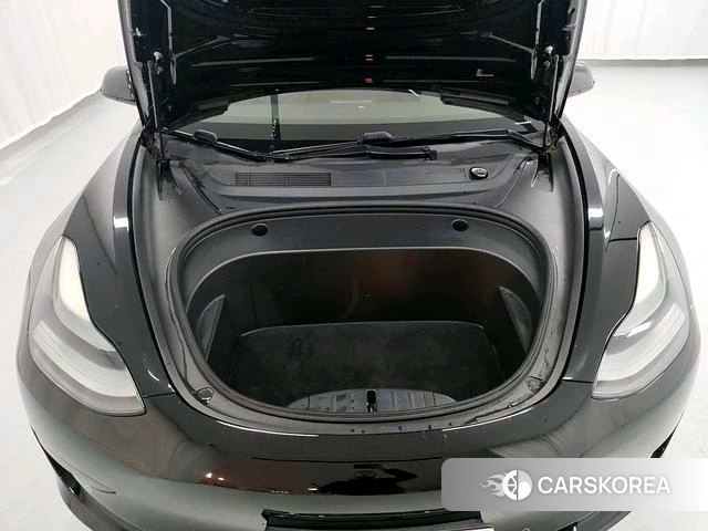 Tesla Model 3 2021 Черный из Китая, фото 3