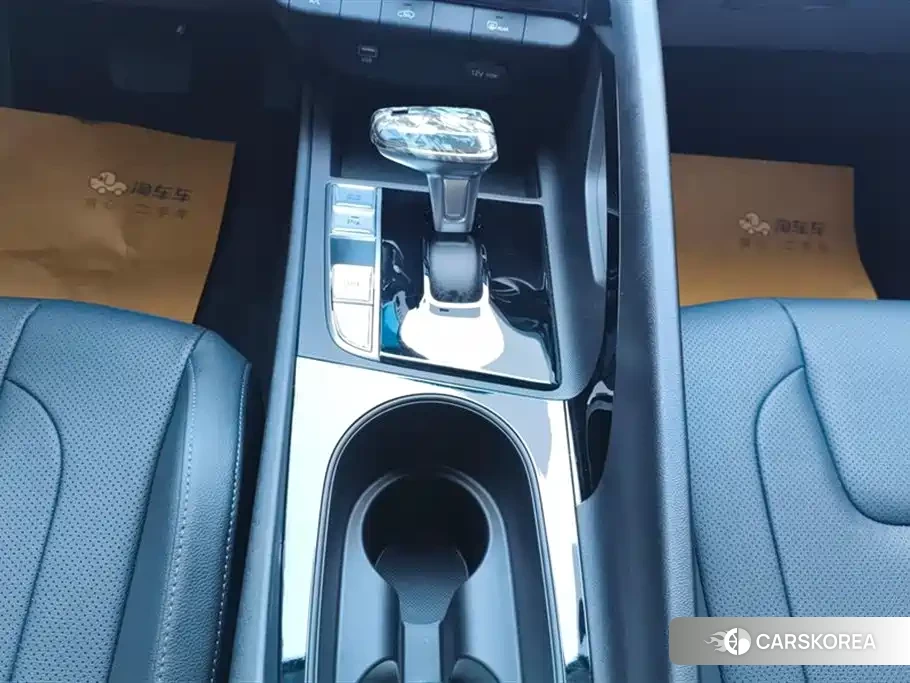 Hyundai Elantra 2025 Белый из Китая, фото 3