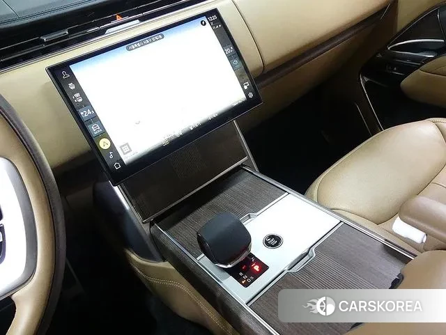 Land Rover Range Rover 5th Generation 2024 Белый из Кореи, фото 3