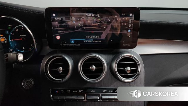 Mercedes-Benz GLC-Class X253 2022 Белый из Кореи, фото 3