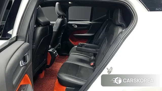 Volvo XC40 2019 Белый из Кореи, фото 3