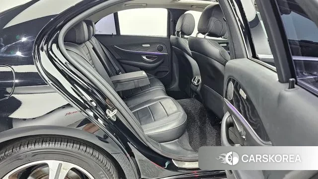 Mercedes-Benz E-Class W213 2019 Черный из Кореи, фото 3