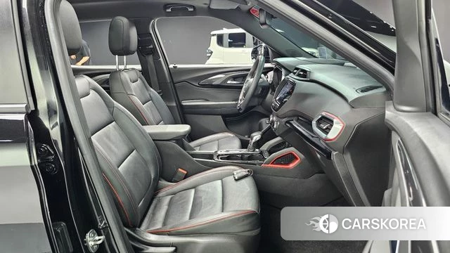 Chevrolet (GM Daewoo) Trailblazer 2021 Черный из Кореи, фото 3