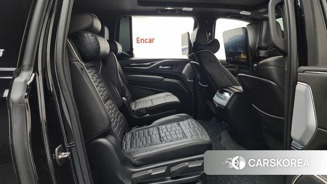 Cadillac Escalade 5th Generation 2023 Черный из Кореи, фото 3