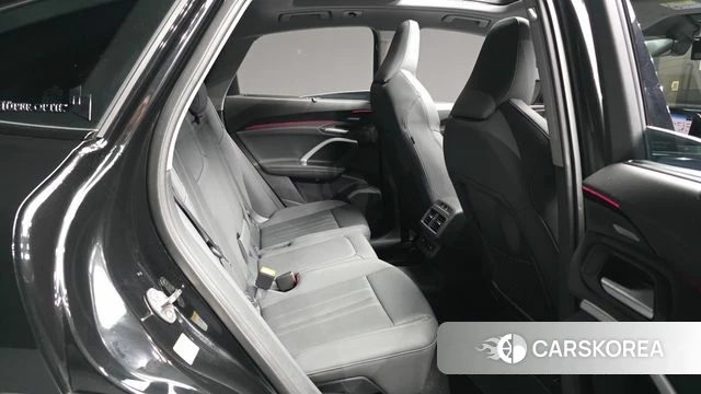 Audi Q5 (80A) 2025 Черный из Кореи, фото 3