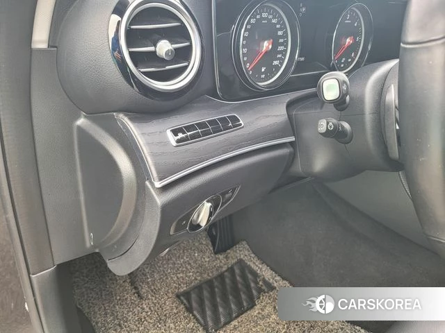 Mercedes-Benz E-Class W213 2019 Черный из Кореи, фото 3
