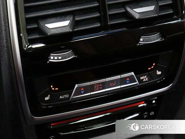 BMW X7 (G07) 2019 Белый из Кореи, фото 3
