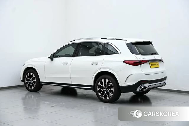 Mercedes-Benz GLC 2024 Белый из Китая, фото 3