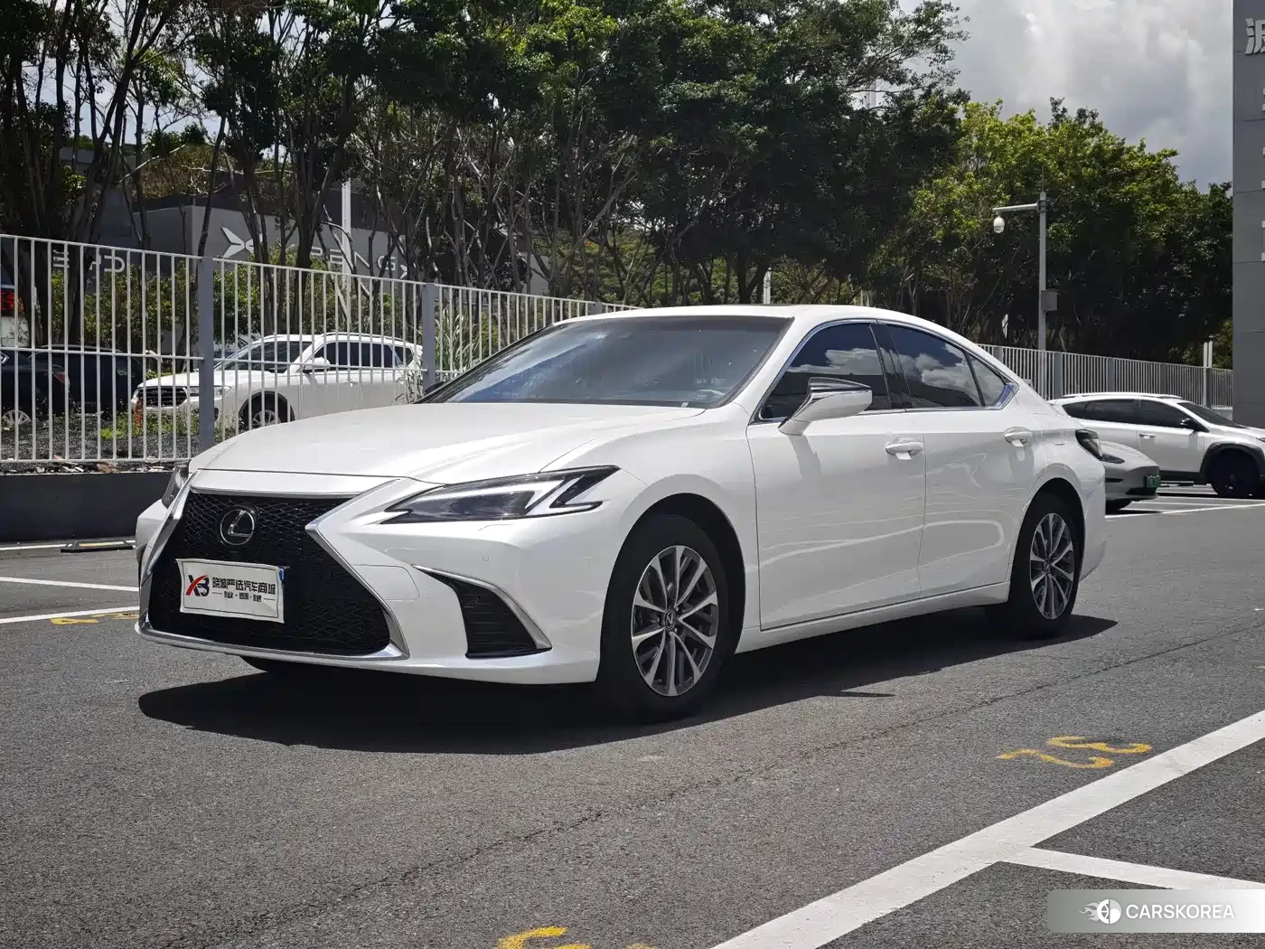 Lexus ES 2026 Белый из Китая, фото 3