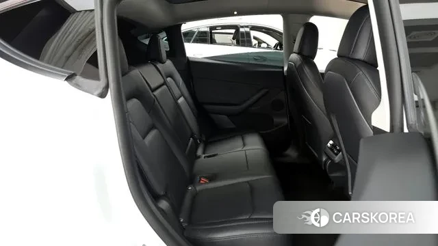 Tesla Model Y 2022 Белый из Кореи, фото 3