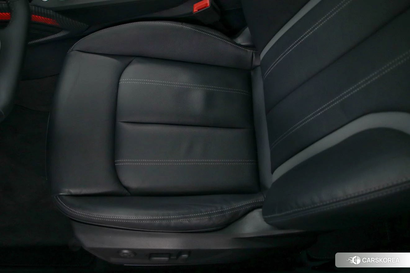 Audi Q2L 2021 Серебристо-серый из Китая, фото 3
