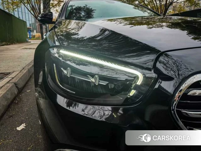 Mercedes-Benz E-class 2023 Черный из Китая, фото 3