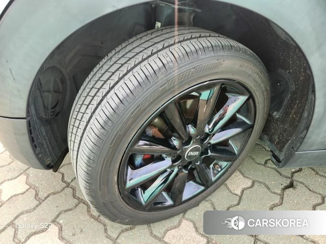 Mini Cooper Clubman 2020 Жемчужный цвет из Кореи, фото 3