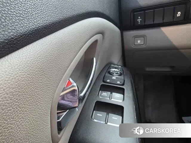 Kia The New Carnival 2018 Серый из Кореи, фото 3
