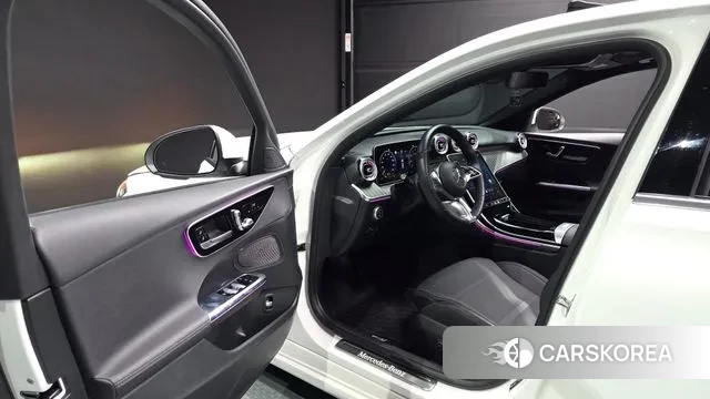 Mercedes-Benz C-Class W206 2023 Белый из Кореи, фото 3