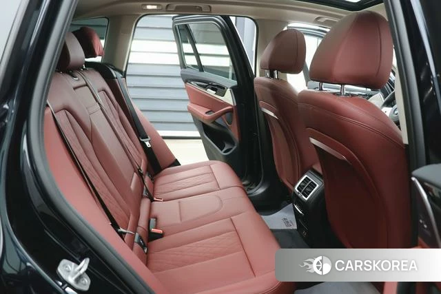 BMW X3 2023 Черный из Китая, фото 3