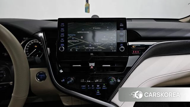 Toyota Camry (XV70) 2024 Белый из Кореи, фото 3