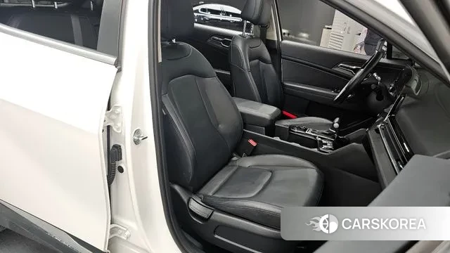 Kia Sportage 5th Generation 2022 Белый из Кореи, фото 3