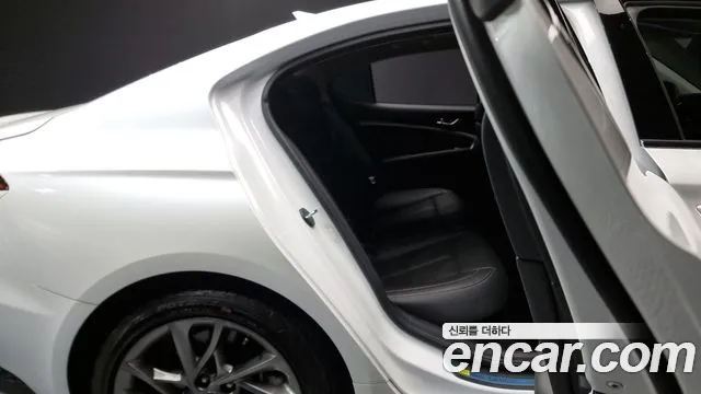 Genesis The New G70 2023 Белый из Кореи, фото 3