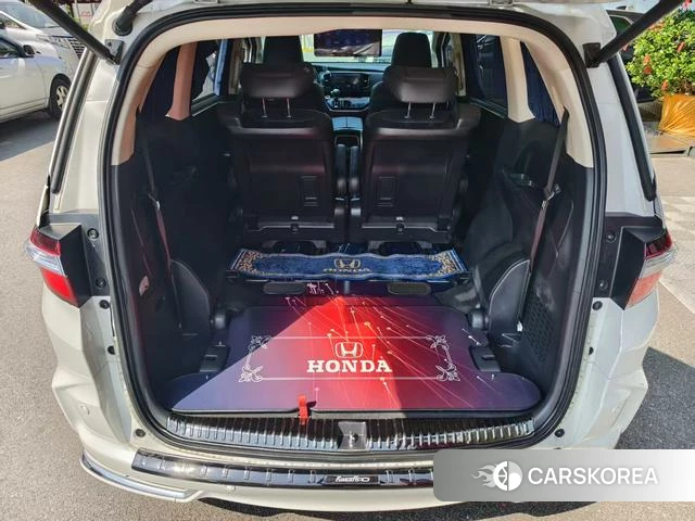 Honda Odyssey 2021 Белый из Китая, фото 3