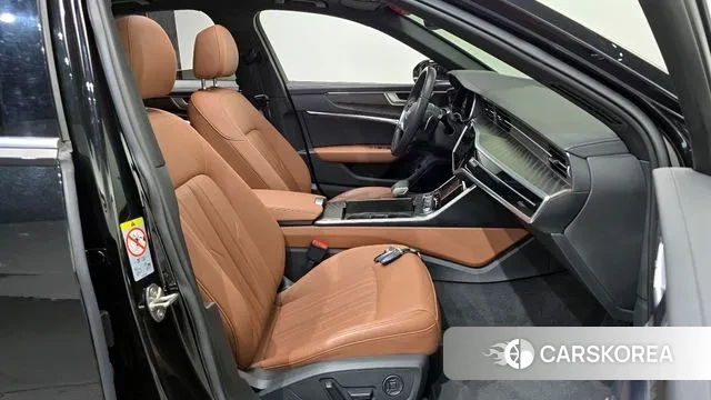 Audi A6 (C8) 2023 Черный из Кореи, фото 3