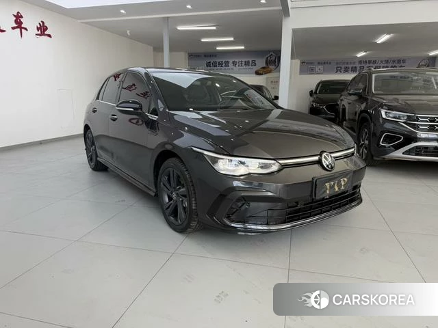 Volkswagen Golf 2023 Темно-серый из Китая, фото 3