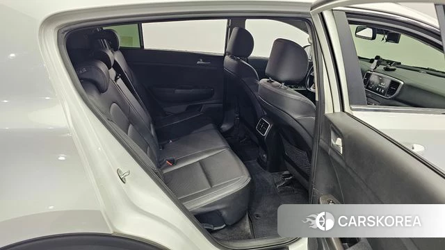 Kia Sportage The Bold 2021 Белый из Кореи, фото 3