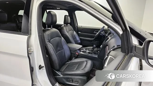 Ford Explorer 2019 Белый из Кореи, фото 3