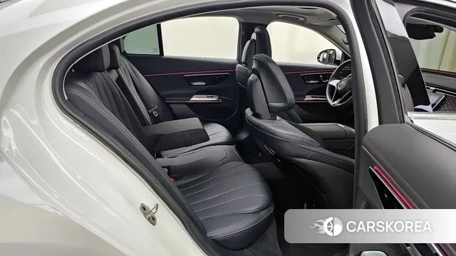 Mercedes-Benz E-Class W214 2024 Белый из Кореи, фото 3