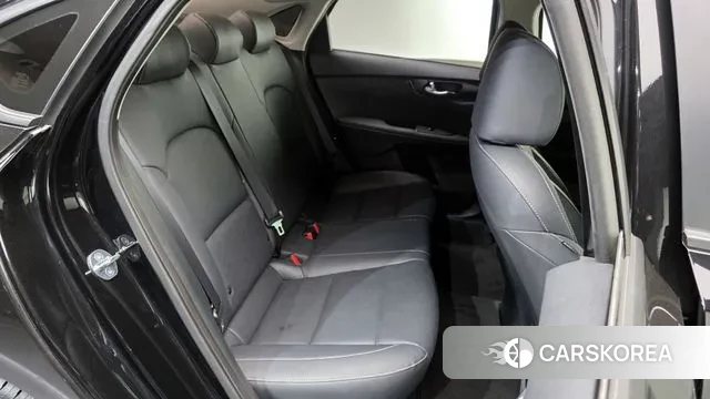 Kia The New K3 2nd generation 2023 Черный из Кореи, фото 3