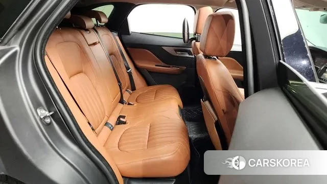 Jaguar F-PACE 2019 Черный из Кореи, фото 3