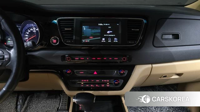 Kia The New Carnival 2018 Белый из Кореи, фото 3