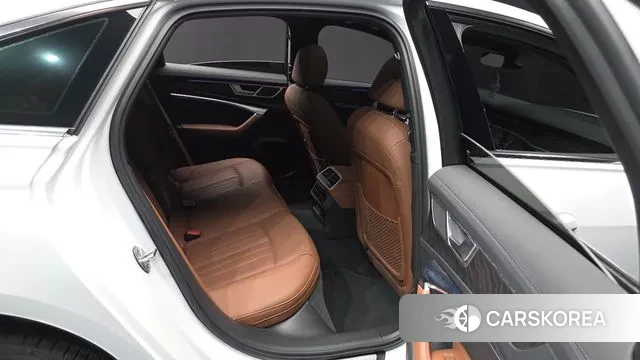 Audi A6 (C8) 2022 Белый из Кореи, фото 3