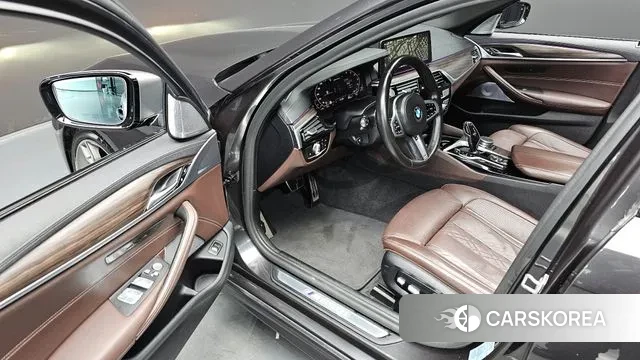 BMW 5 Series (G30) 2021 Серый из Кореи, фото 3