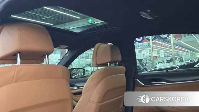 BMW 5 Series (G30) 2023 Серый из Кореи, фото 3