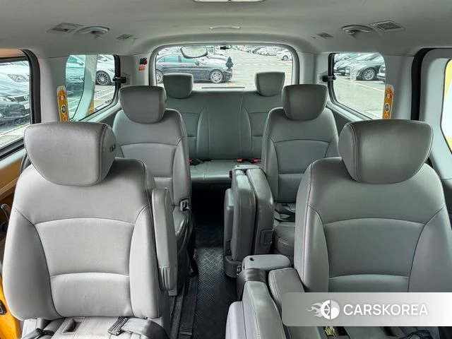 Hyundai The New Grand Starex 2018 Желтый из Кореи, фото 3