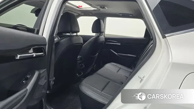 Kia Seltos 2022 Белый из Кореи, фото 3