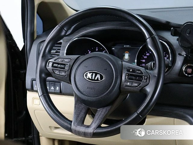 Kia The New Carnival 2018 Черный из Кореи, фото 3
