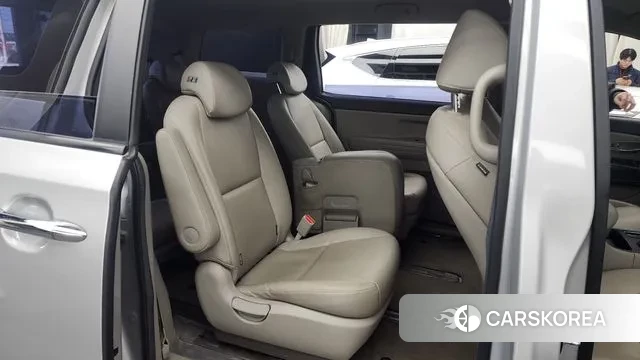 Kia The New Carnival 2019 Серебряный из Кореи, фото 3