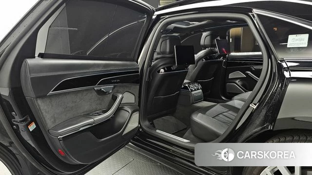Audi A8 (D5) 2021 Черный из Кореи, фото 3