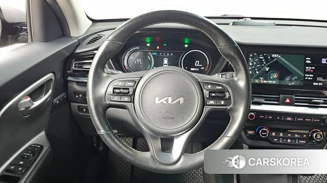 Kia Niro Plus 2023 Серебристо-серый из Кореи, фото 3