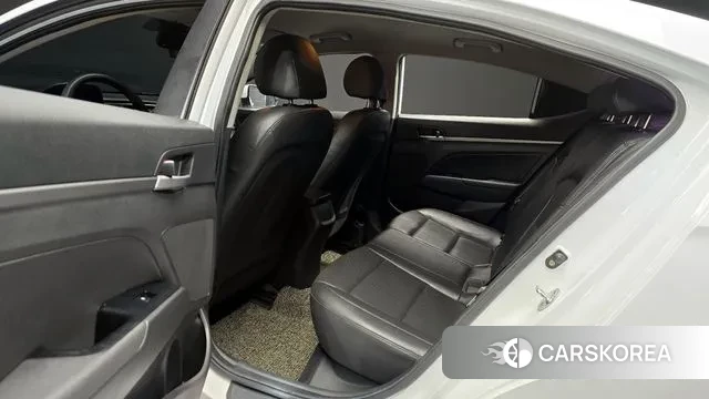 Hyundai Avante AD 2018 Белый из Кореи, фото 3